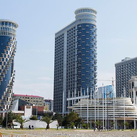 Rock Hotel First Line Μπατούμι Εξωτερικό φωτογραφία