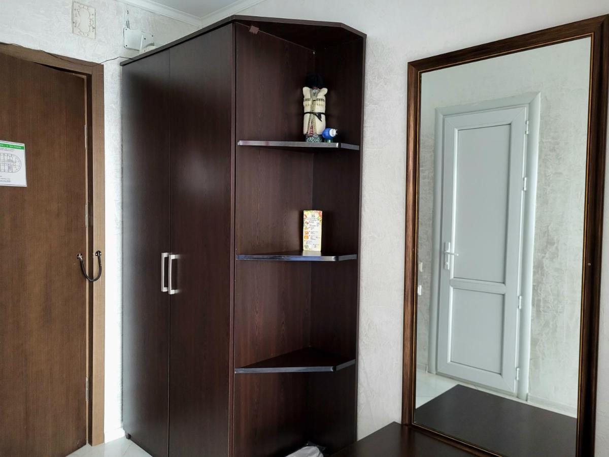 Rock Hotel First Line Μπατούμι Εξωτερικό φωτογραφία