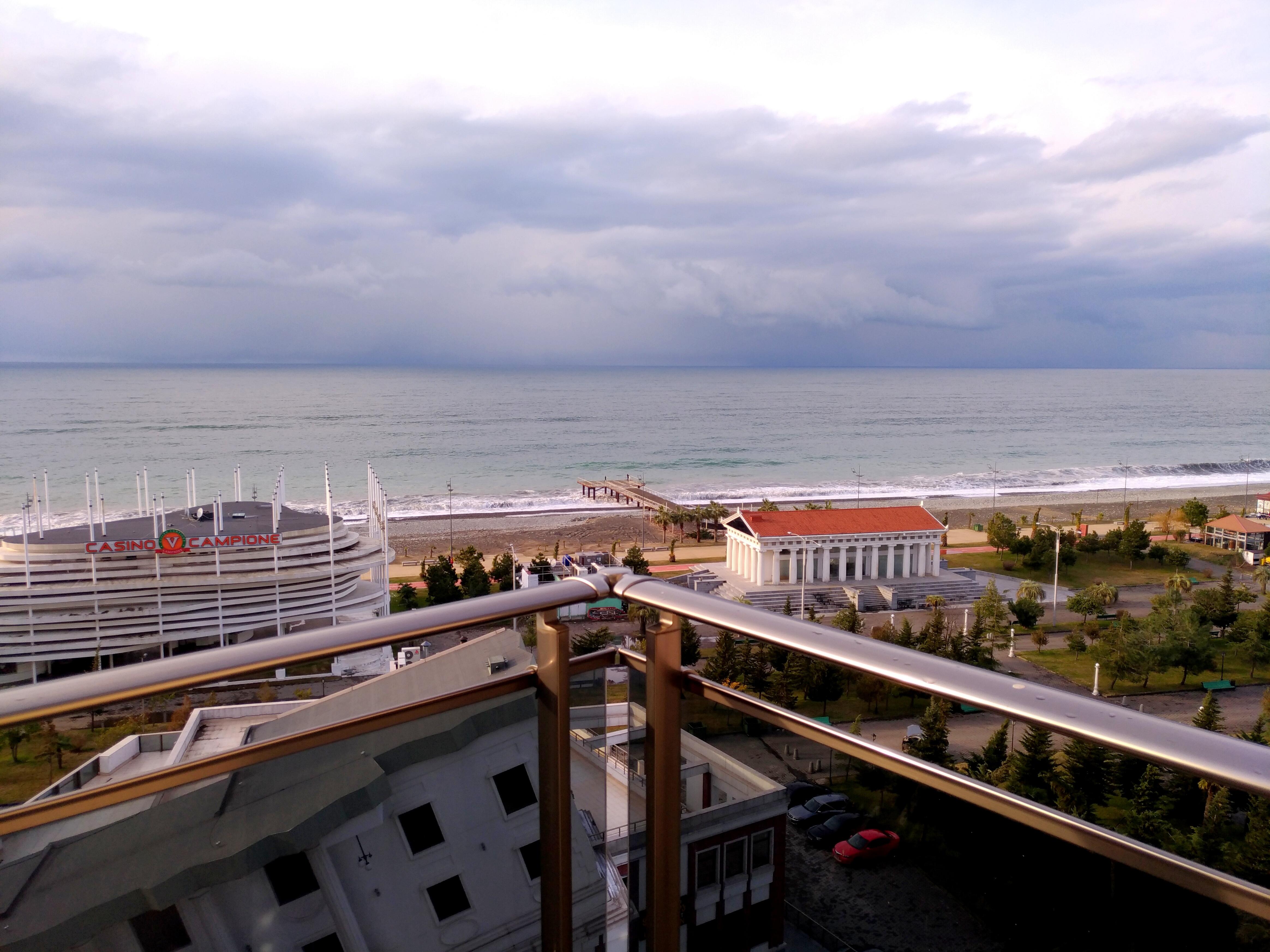Rock Hotel First Line Μπατούμι Εξωτερικό φωτογραφία