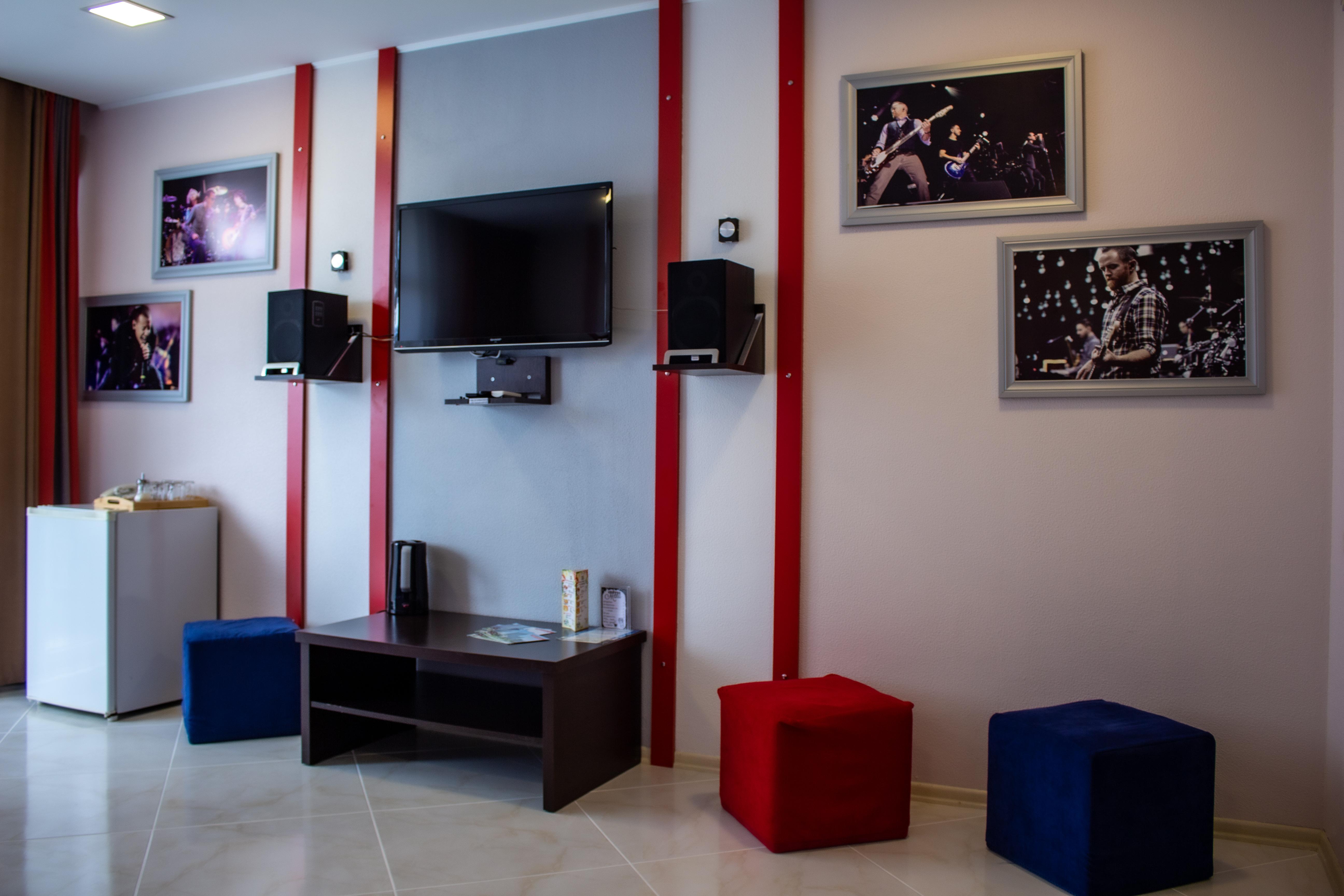 Rock Hotel First Line Μπατούμι Εξωτερικό φωτογραφία