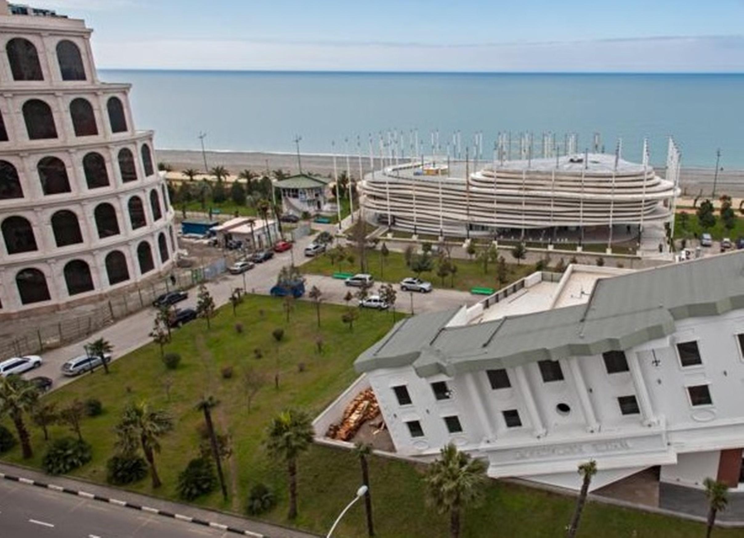 Rock Hotel First Line Μπατούμι Εξωτερικό φωτογραφία