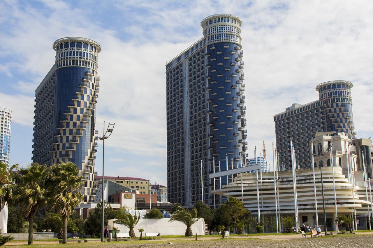 Rock Hotel First Line Μπατούμι Εξωτερικό φωτογραφία